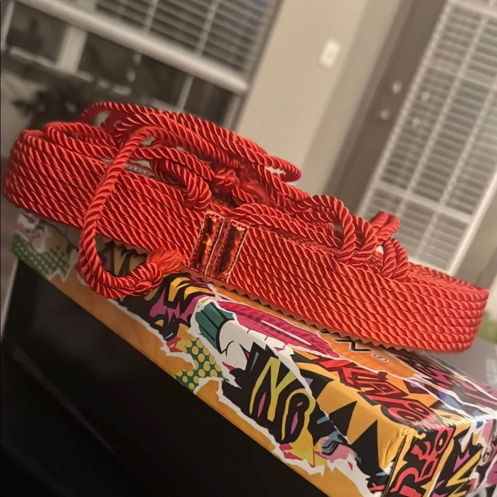 Cape Robbin Women's RED❣️Sandals BRAND NEW IN BOX❣️(pictured in Pink but RED)